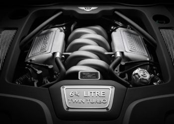 Bentley'in 61 yıldır kullanılan V8'i emekliye ayrılıyor!