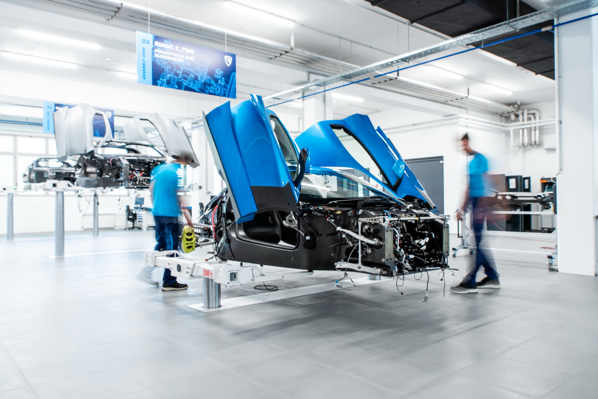 Rimac, elektrikli hiper arabası için üretim hattı kurdu!