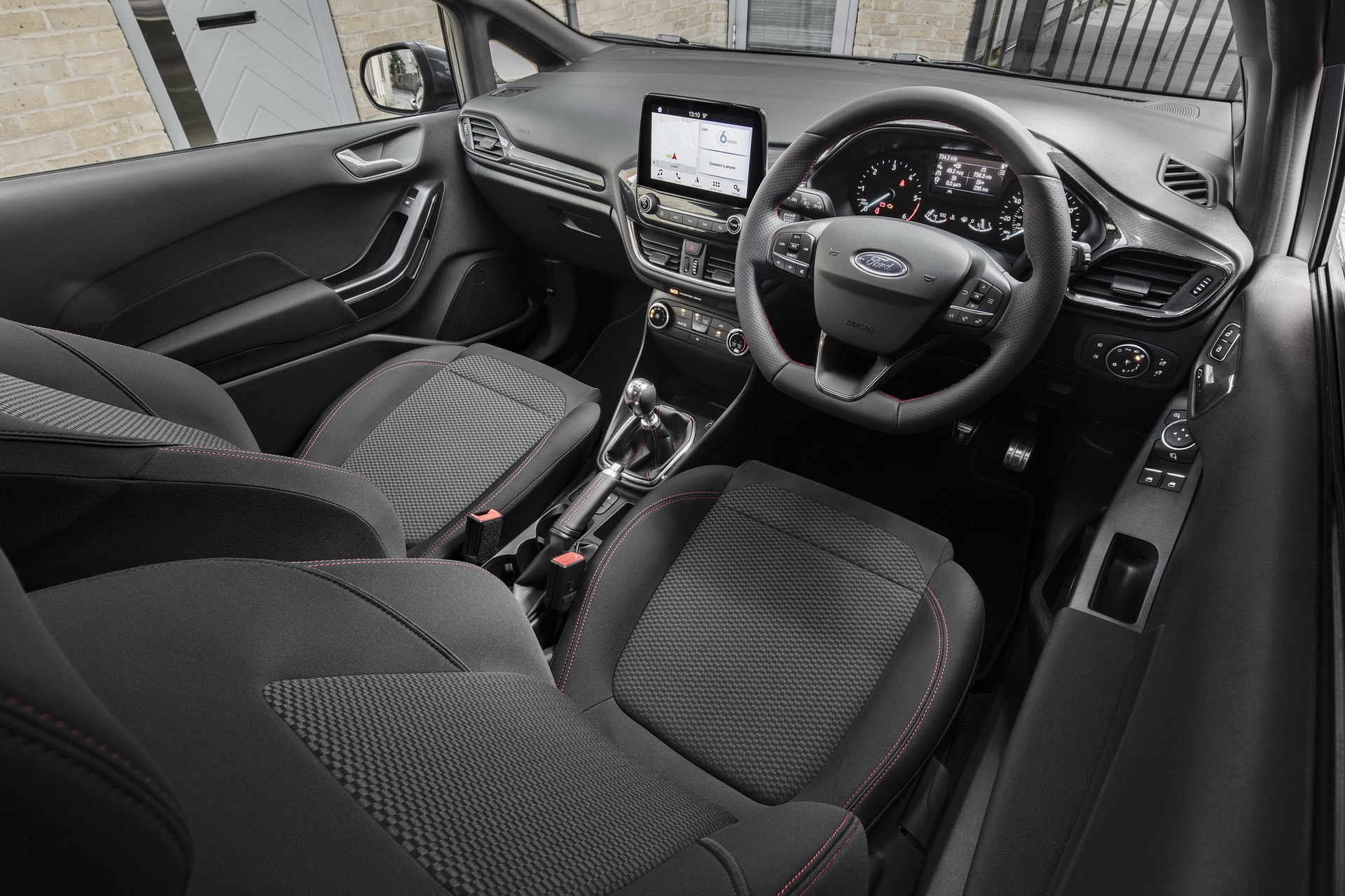 Ford Fiesta, hibrit teknolojisine kavuşacak!