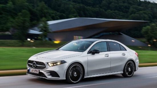 Renault Clio, yılın otomobili oldu!