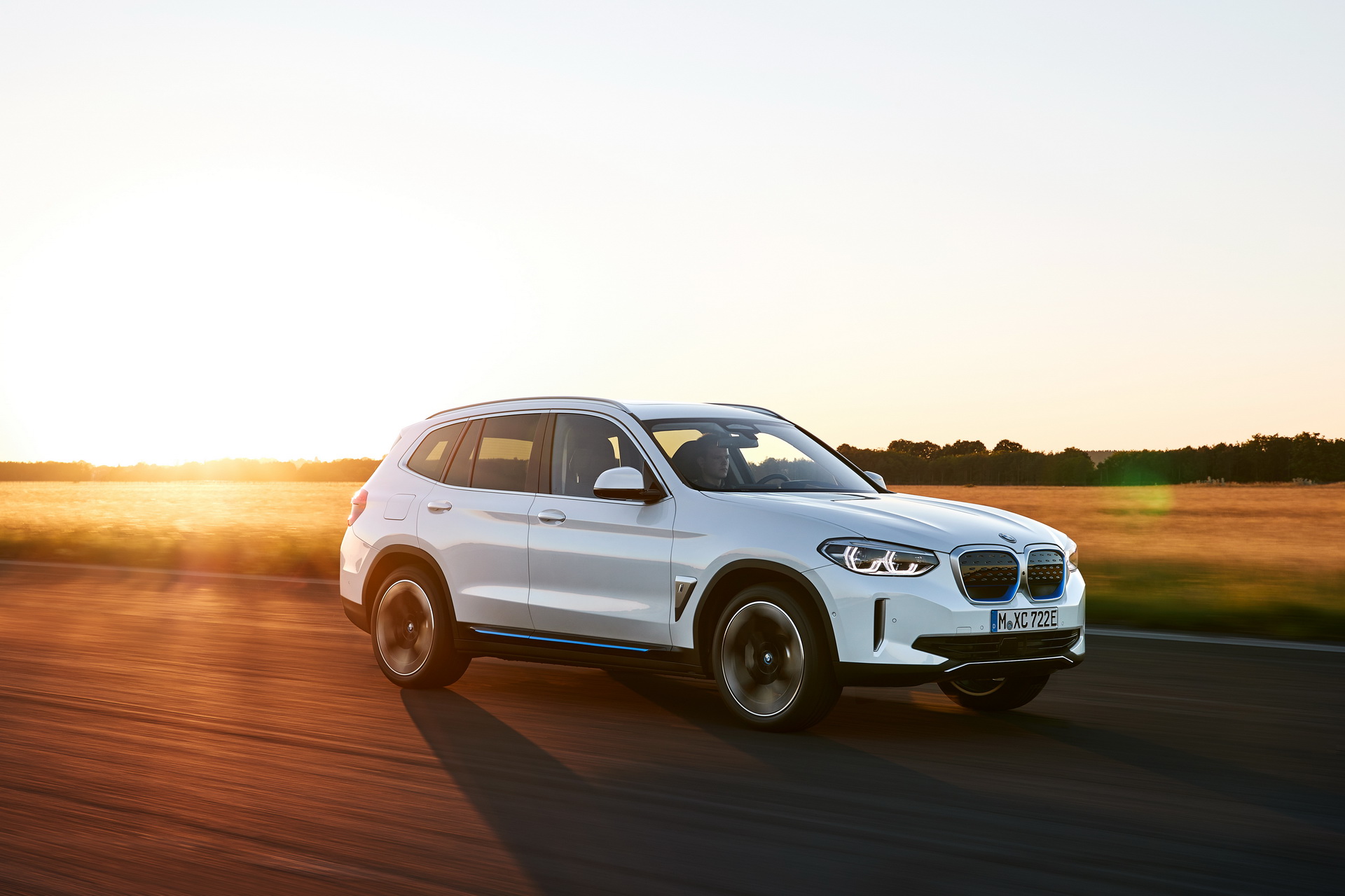 %100 elektrikli 2021 BMW iX3 tanıtıldı!