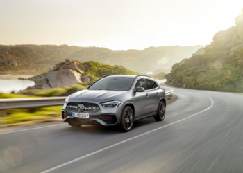 Yeni Mercedes-Benz GLA Türkiye'de!