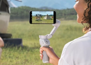DJI Osmo Mobile 4, fiyatıyla birlikte resmen duyuruldu!
