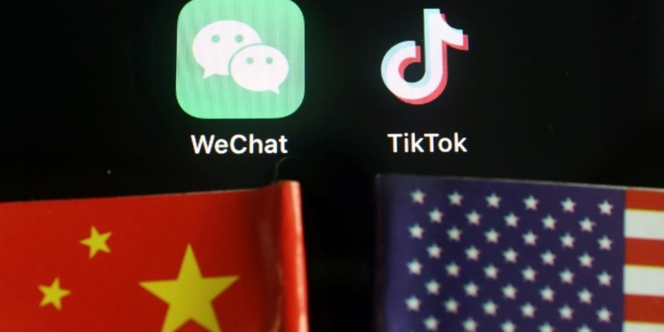 Trump, TikTok ve WeChat'e 45 gün süre verdi!