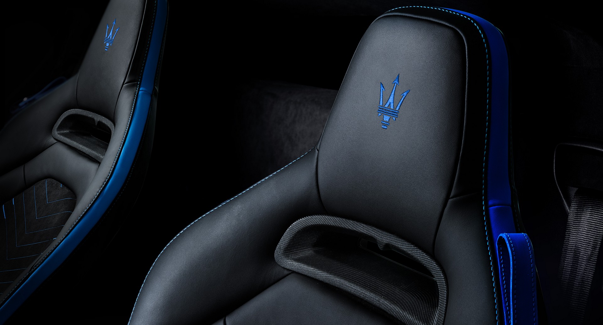 Maserati'nin ortadan motorlu canavarı MC20 tanıtıldı!