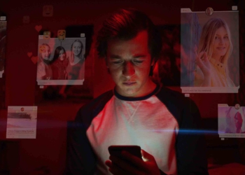 Facebook, Netflix Belgeseli 'Sosyal İkilem'e cevap!