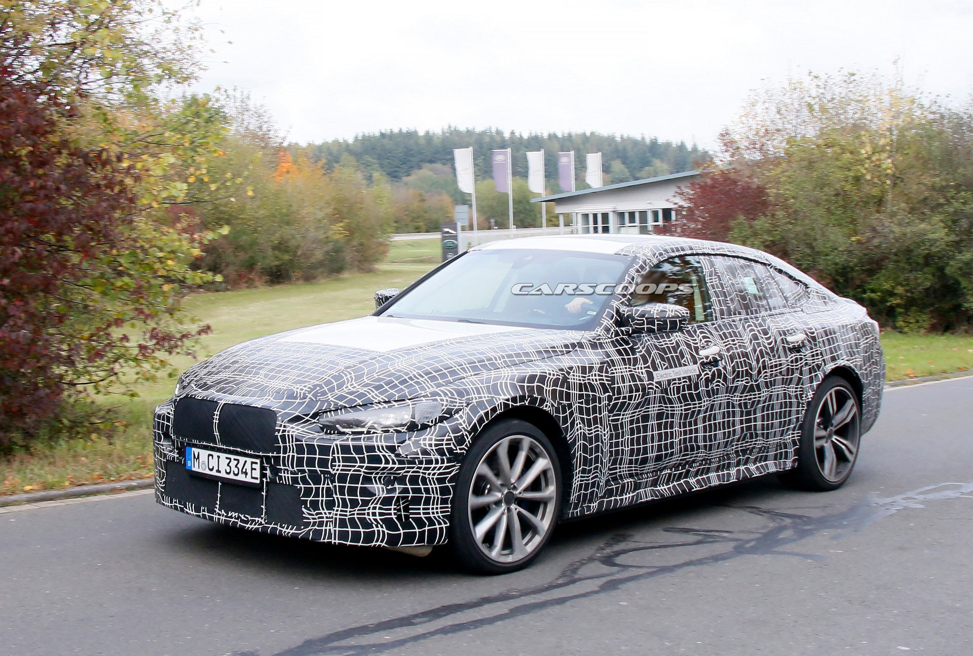 2022 BMW i4 M, casus kameralara yakalandı!