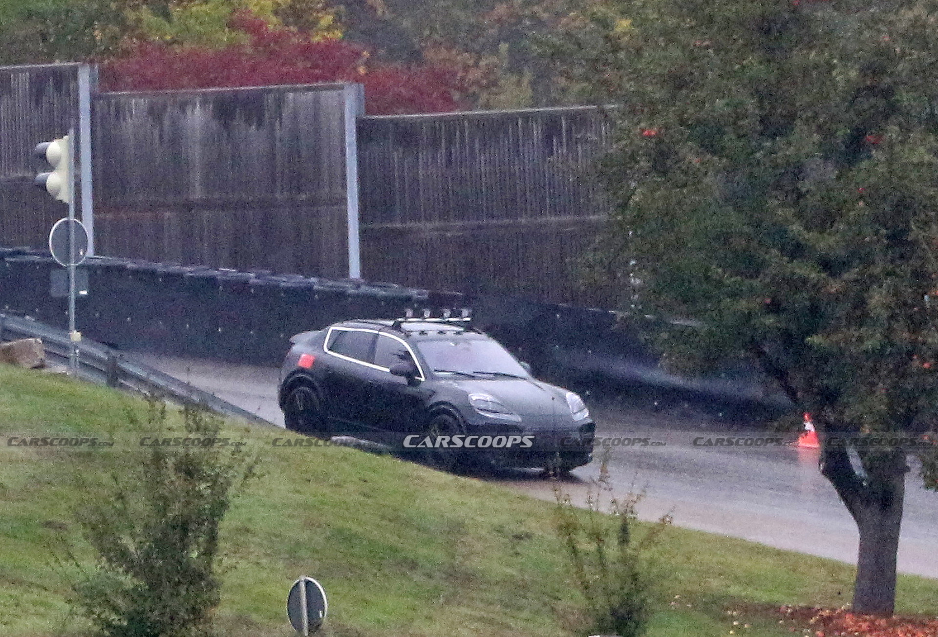 Elektrikli Porsche Macan Coupé, kamuflajlı olarak görüntülendi!