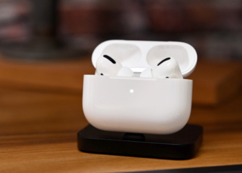 Yeni AirPods ve AirPods Pro için tarihler 2021'i gösteriyor