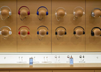 AirPods Studio ile Apple, üçüncü parti ses cihazlarına veda edecek!