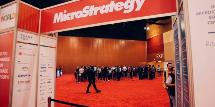 Microstrategy, Bitcoin'i bünyesinde 100 yıl tutacağını söylüyor