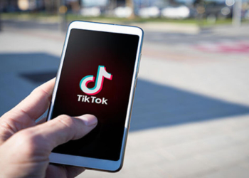TikTok, Strobing Kliplere Işığa Duyarlılık Uyarıları Ekliyor