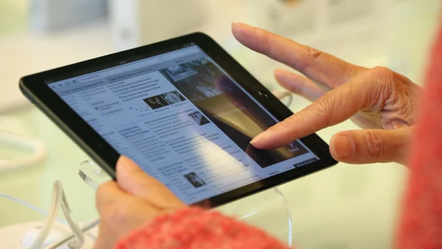 Apple güvenlik şefi, silah ruhsatı için polise rüşvet vermekle suçlandı