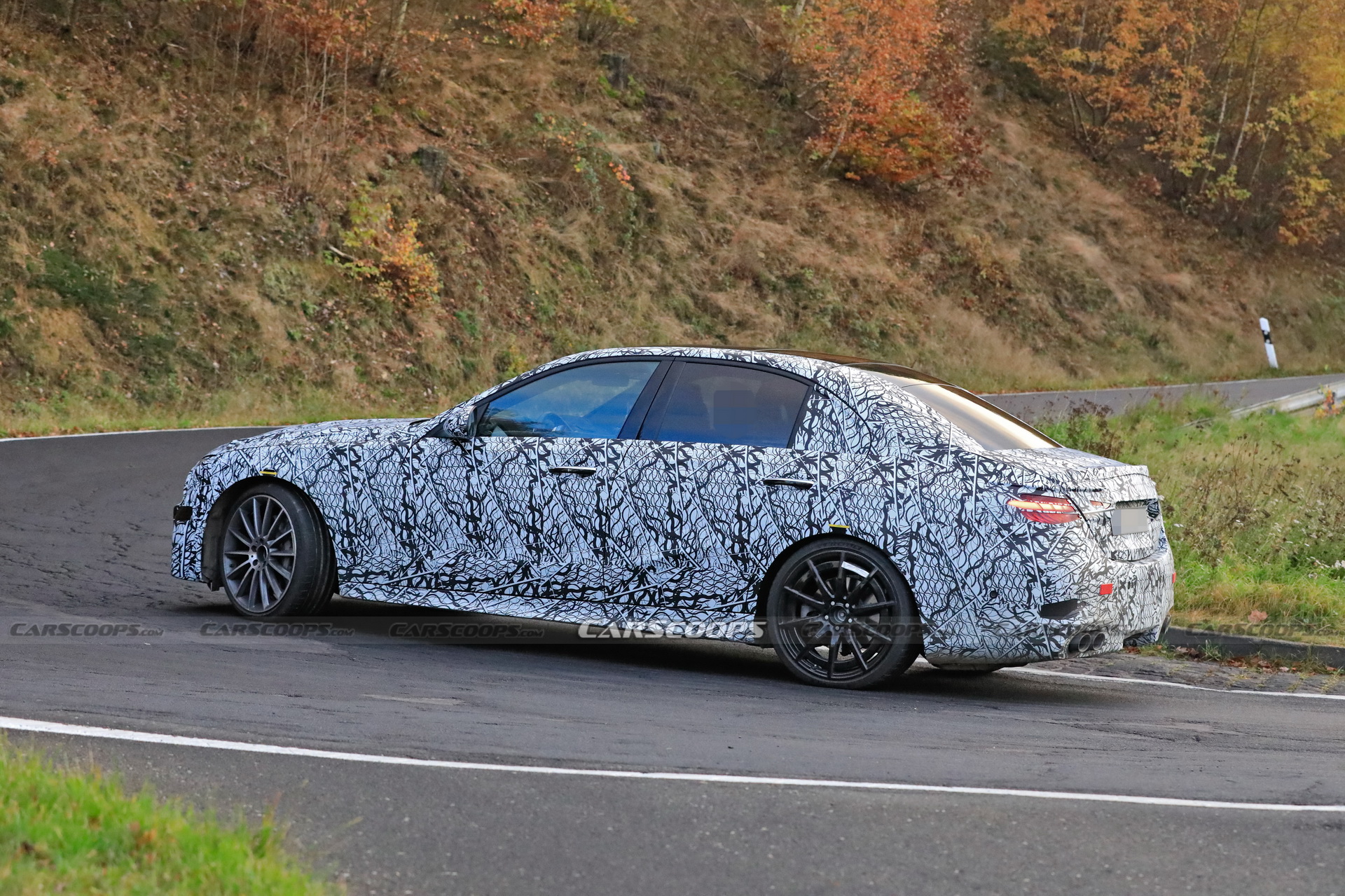Yeni nesil Mercedes C43 AMG, küçük E Serisi gibi görünebilir!