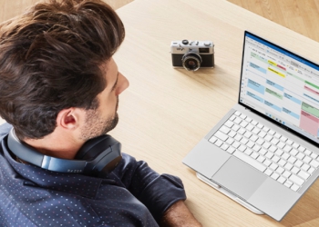 Kurumsal odaklı Razer Book 13 laptop tanıtıldı