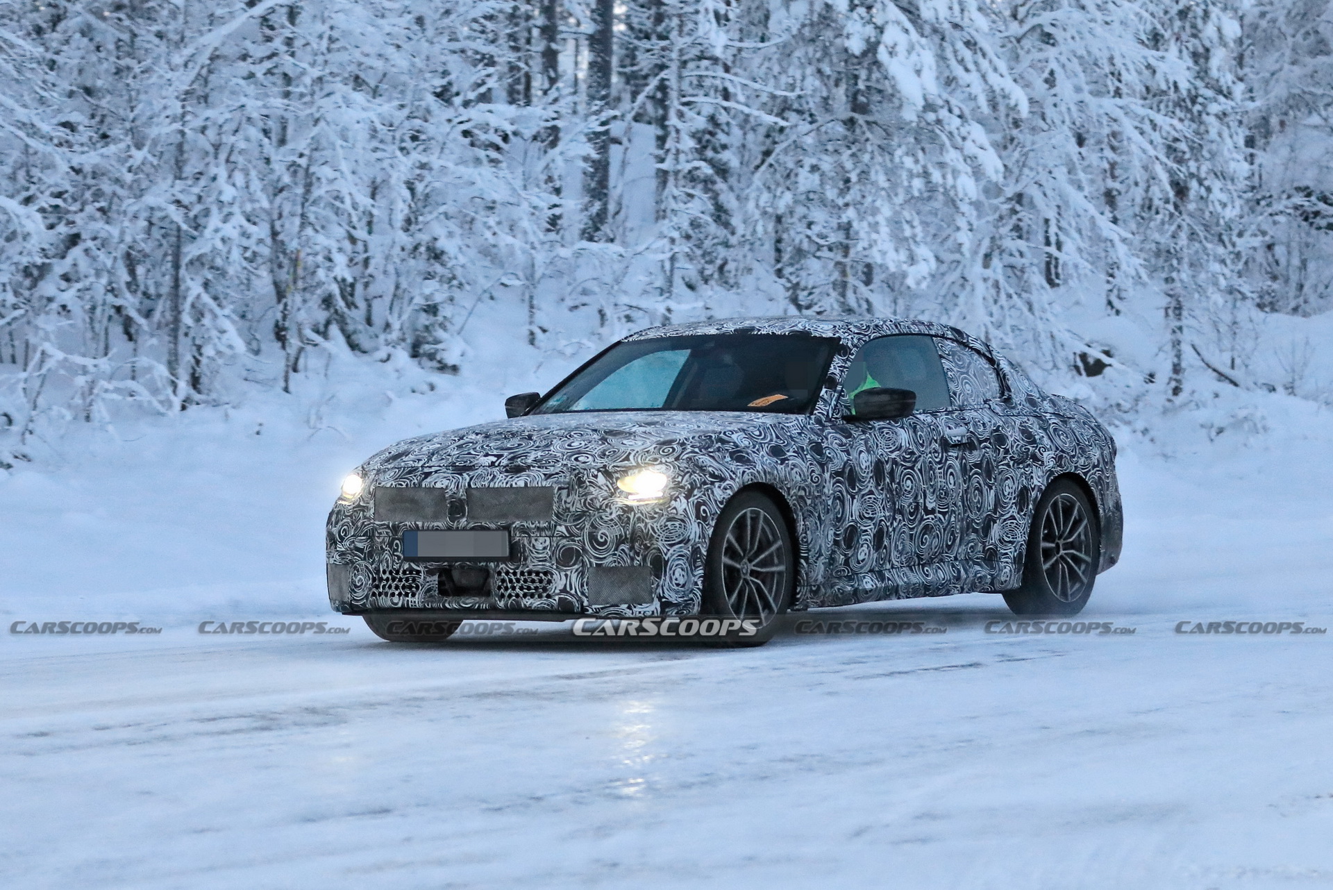 Yeni nesil BMW 2 Serisi Coupe, kamuflajlı olarak görüntülendi!
