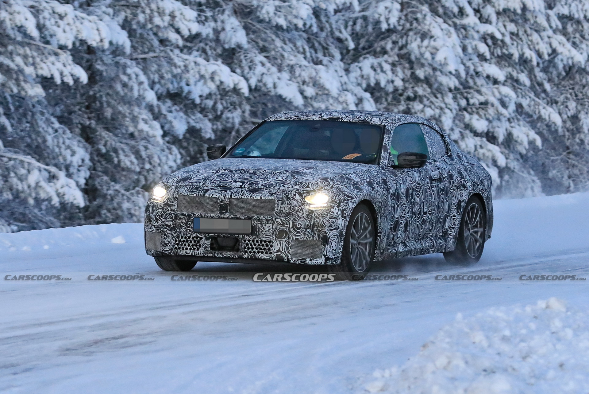Yeni nesil BMW 2 Serisi Coupe, kamuflajlı olarak görüntülendi!