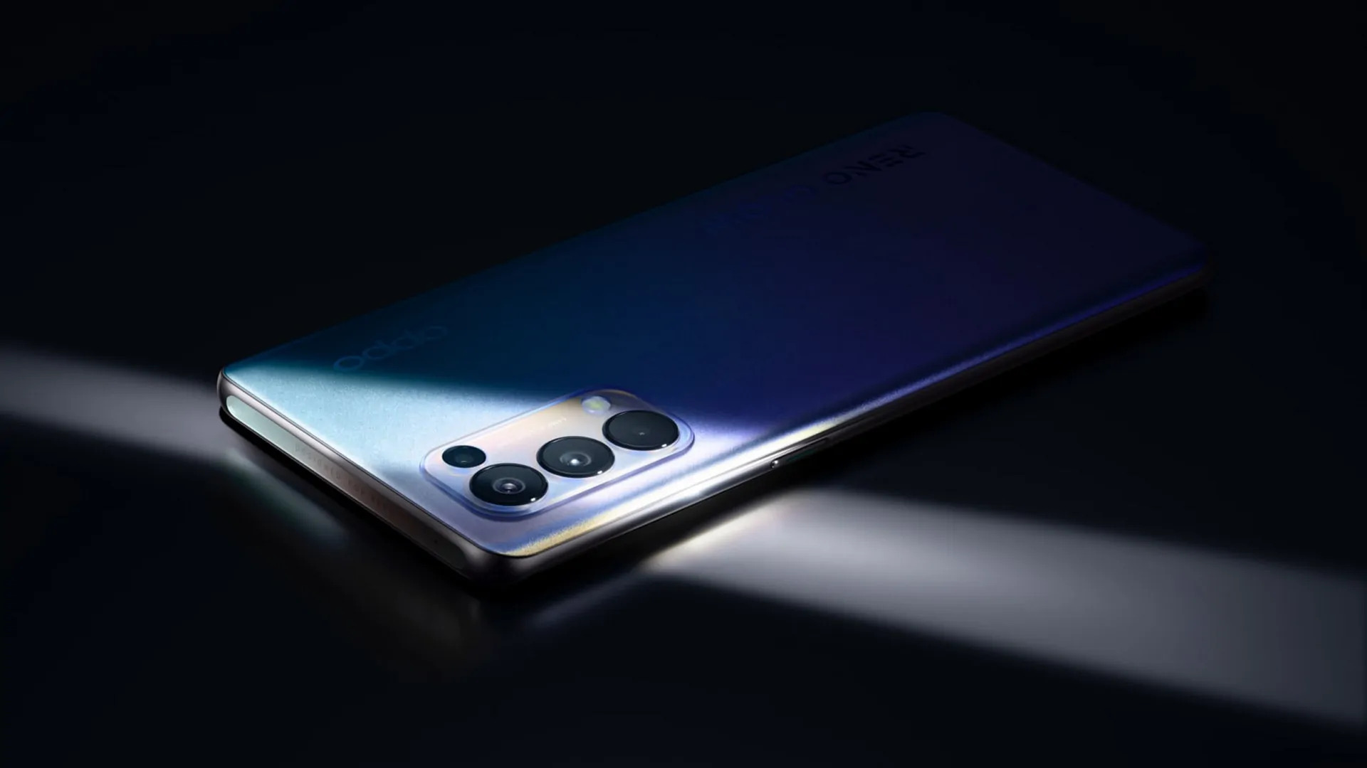Oppo, Reno5 4G modelini sessiz sedasız tanıttı!