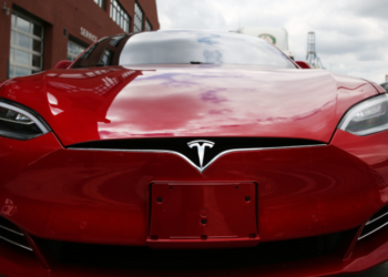 tesla, tam otonom