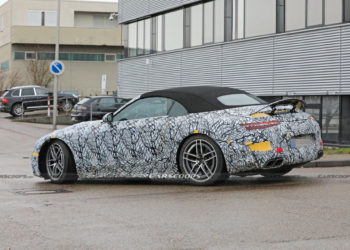 Yeni nesil Mercedes SL AMG, casus kameralara yakalandı!