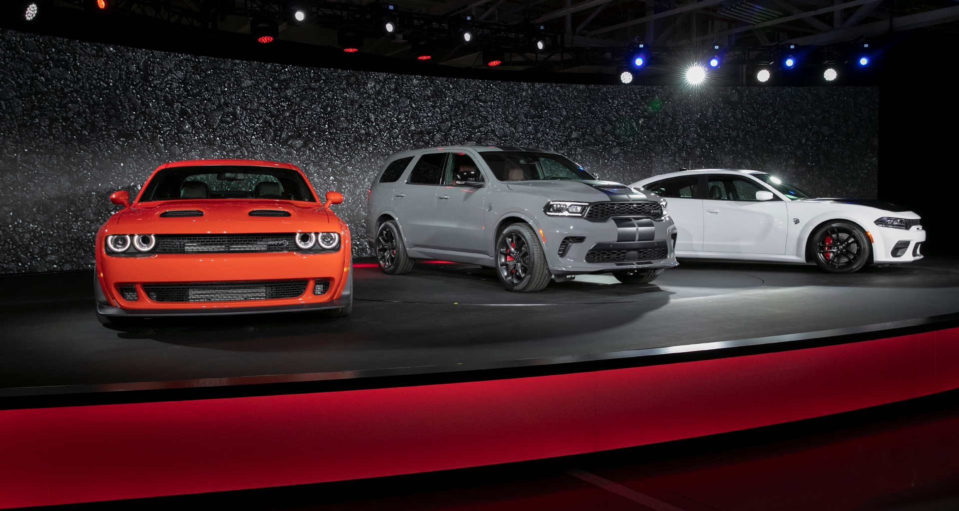 Dodge, Hellcat V8 motorunun fişini çekmeye hazırlanıyor! Dodge, Hellcat V8 motorunun fişini çekmeye hazırlanıyor!