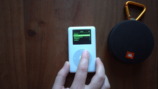 17 yıllık iPod'ta Spotify çalıştırdı!