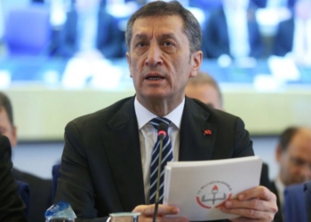 MEB, YKS’ye hazırlanan öğrenciler için dijital soru kampı başlatıyor