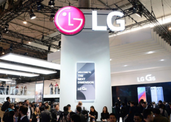 LG, akıllı telefon pazarından çekilmeyecek