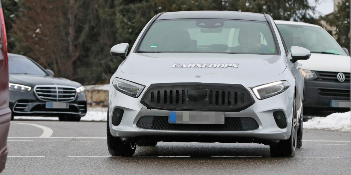 Mercedes A-Sınıfı makyajlanıyor! Mercedes A-Sınıfı prototipi