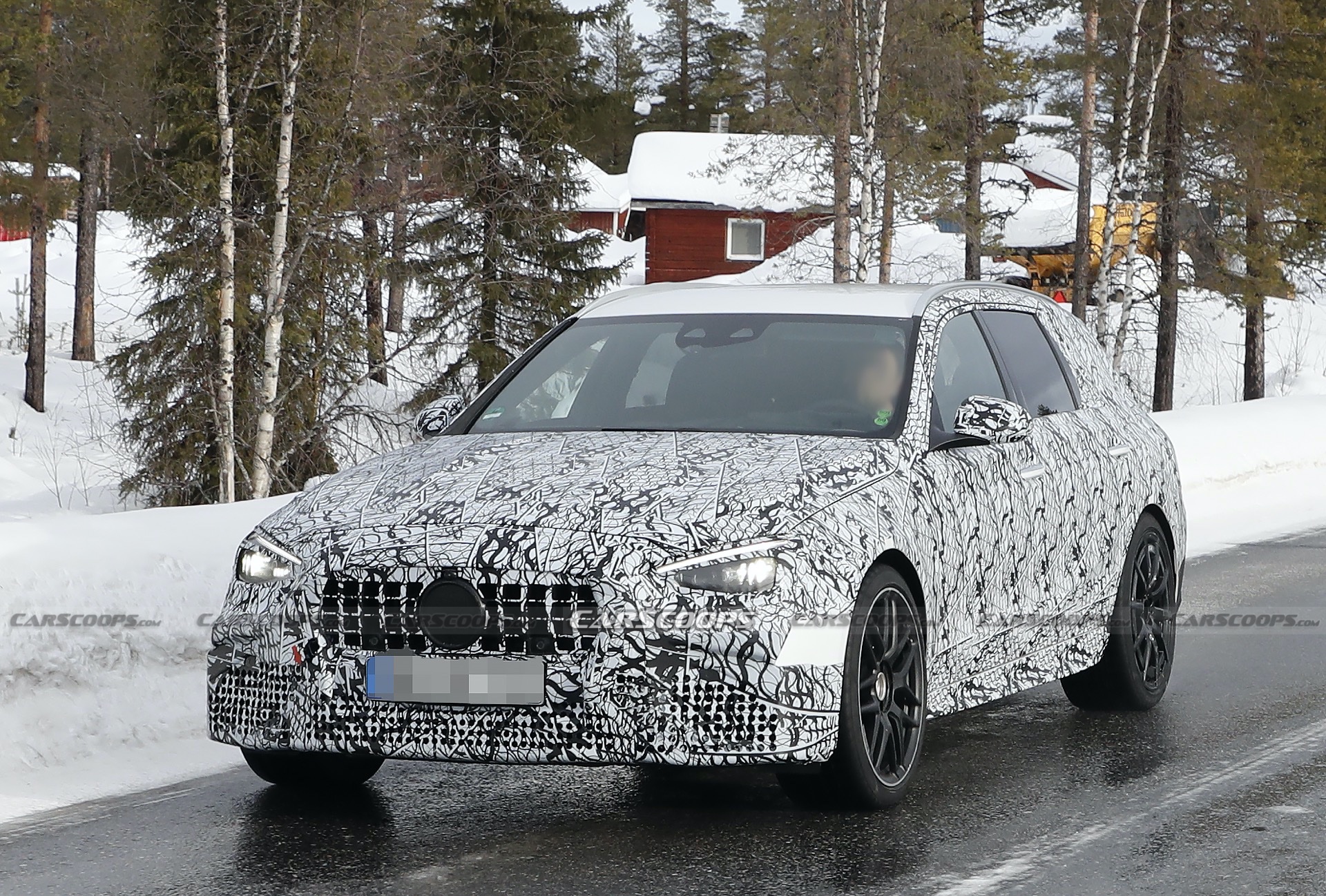 Yeni nesil Mercedes-Benz C63 AMG hakkında bilinenler