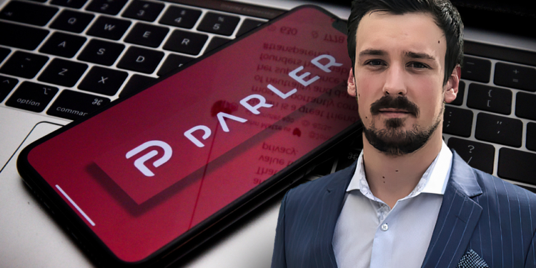 Parler uygulamasının CEO'su görevinden alındı!