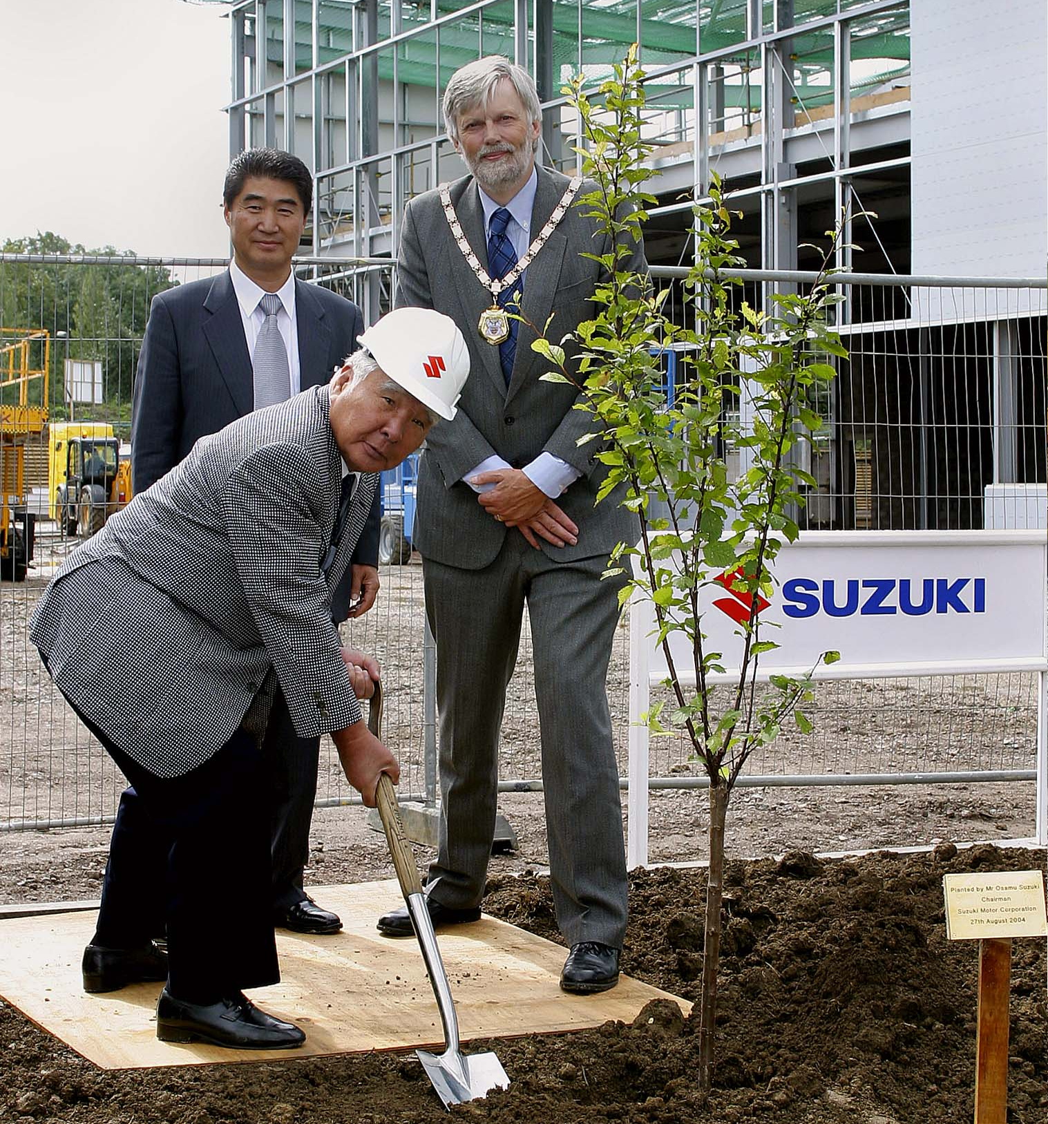 Suzuki'nin 91 yaşındaki başkanı, 40 yılının ardından emekli oluyor