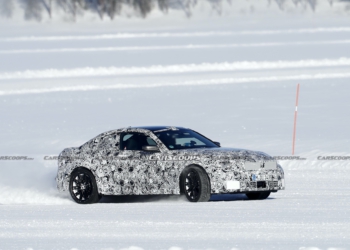 Yeni nesil BMW M2, buz üzerinde görüntülendi