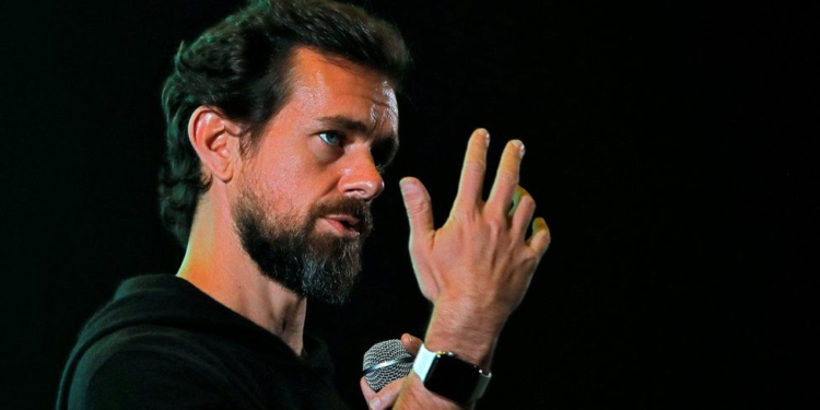 Jack Dorsey, tweet satışı gelirini Bitcoin’e çevirecek ve bağışlayacak