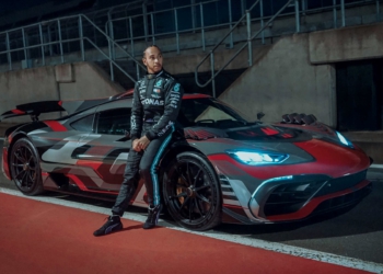 Mercedes-AMG Project One, halka açık yollarda teste başladı