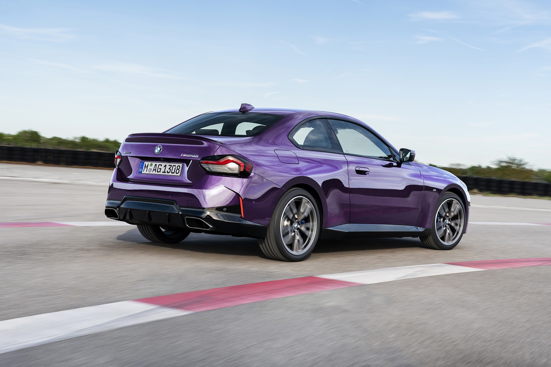 Yeni nesil BMW 2 Serisi Coupe tanıtıldı!