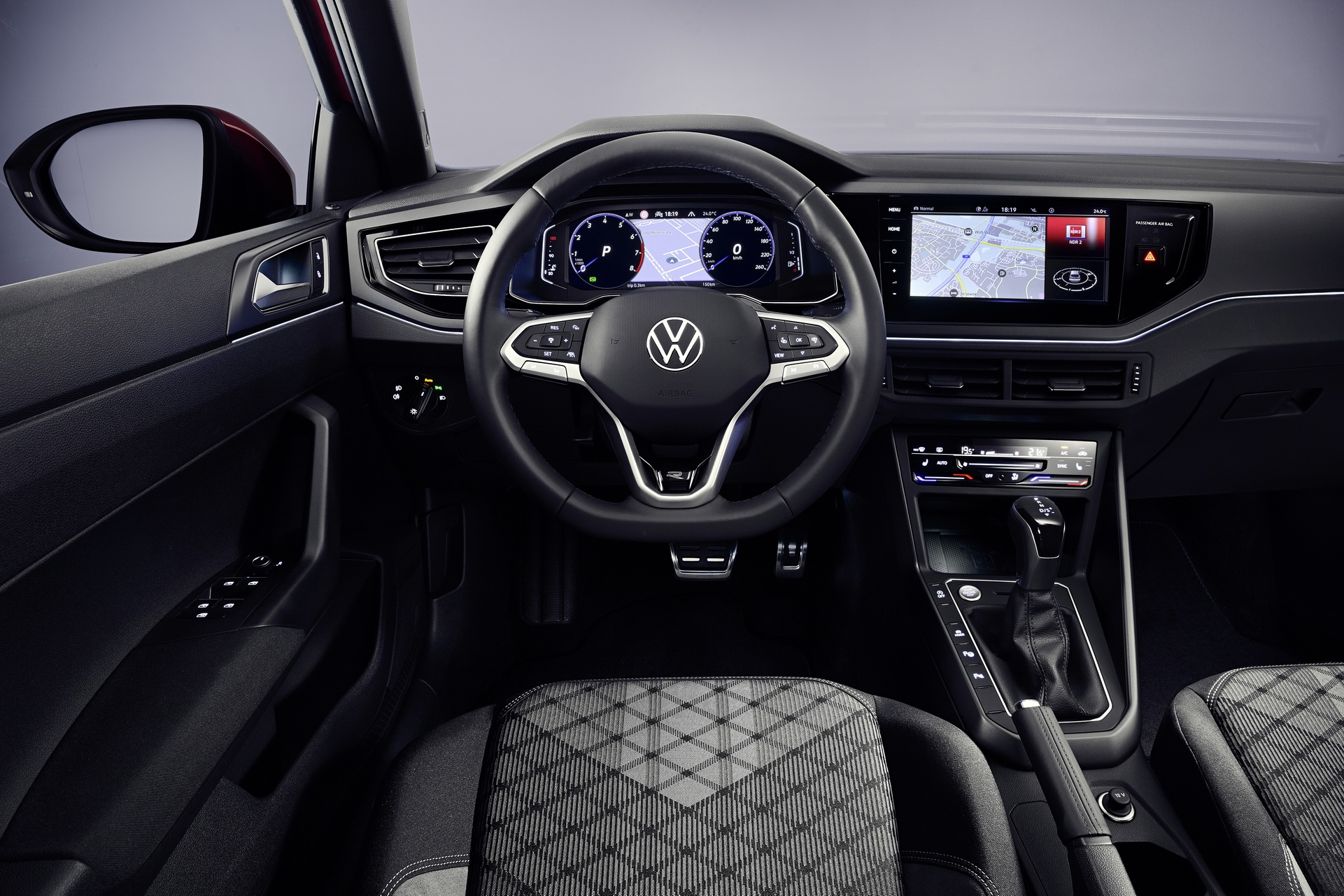 VW'nin bebek SUV modeli Taigo tanıtıldı