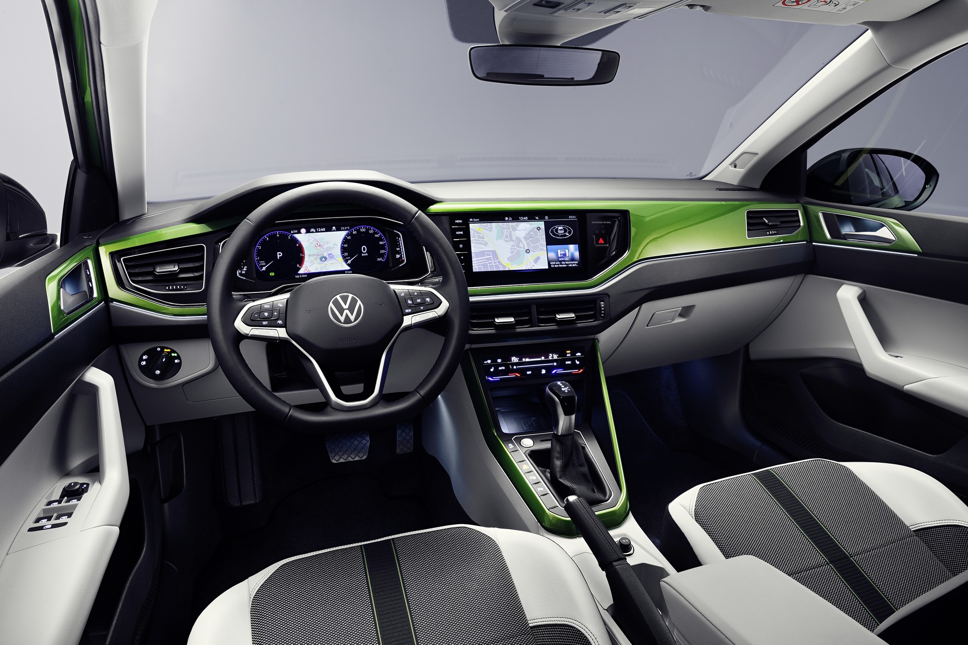 VW'nin bebek SUV modeli Taigo tanıtıldı