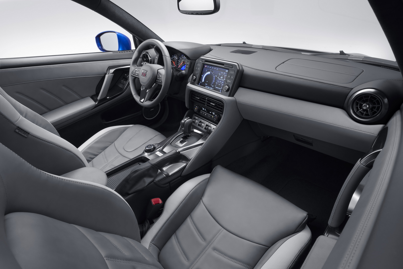 Yeni nesil Nissan GT-R, güncel modelden pek farklı görünmeyebilir