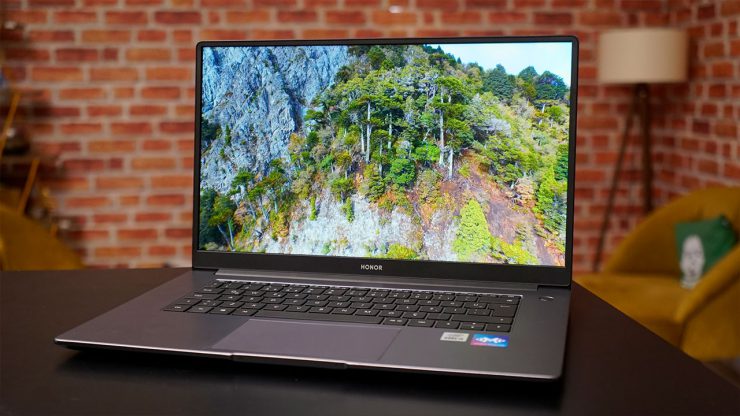 HONOR MagicBook X15 ile Tüm İşlerinizi Kolayca Halledin