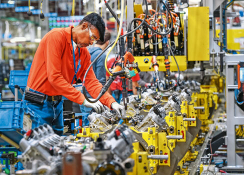 GM, Kuzey Amerika Fabrikalarını Kapatıyor!