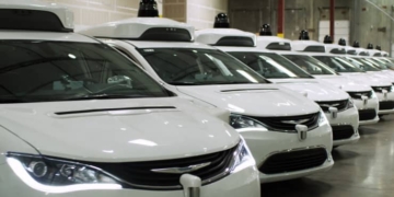 Alphabet'ten Waymo ve GM'den Cruise, California DMV Onayını Aldı
