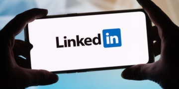 Microsoft, Çin'de LinkedIn'i Kapatıyor