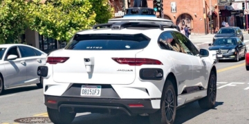 Otonom Waymo Arabaları, Çıkmaz Caddeleri Tıkıyor