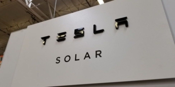 ABD’li Gözlemci, Tesla'yı Güneş Paneli Güvenliği Konusunda Araştırıyor