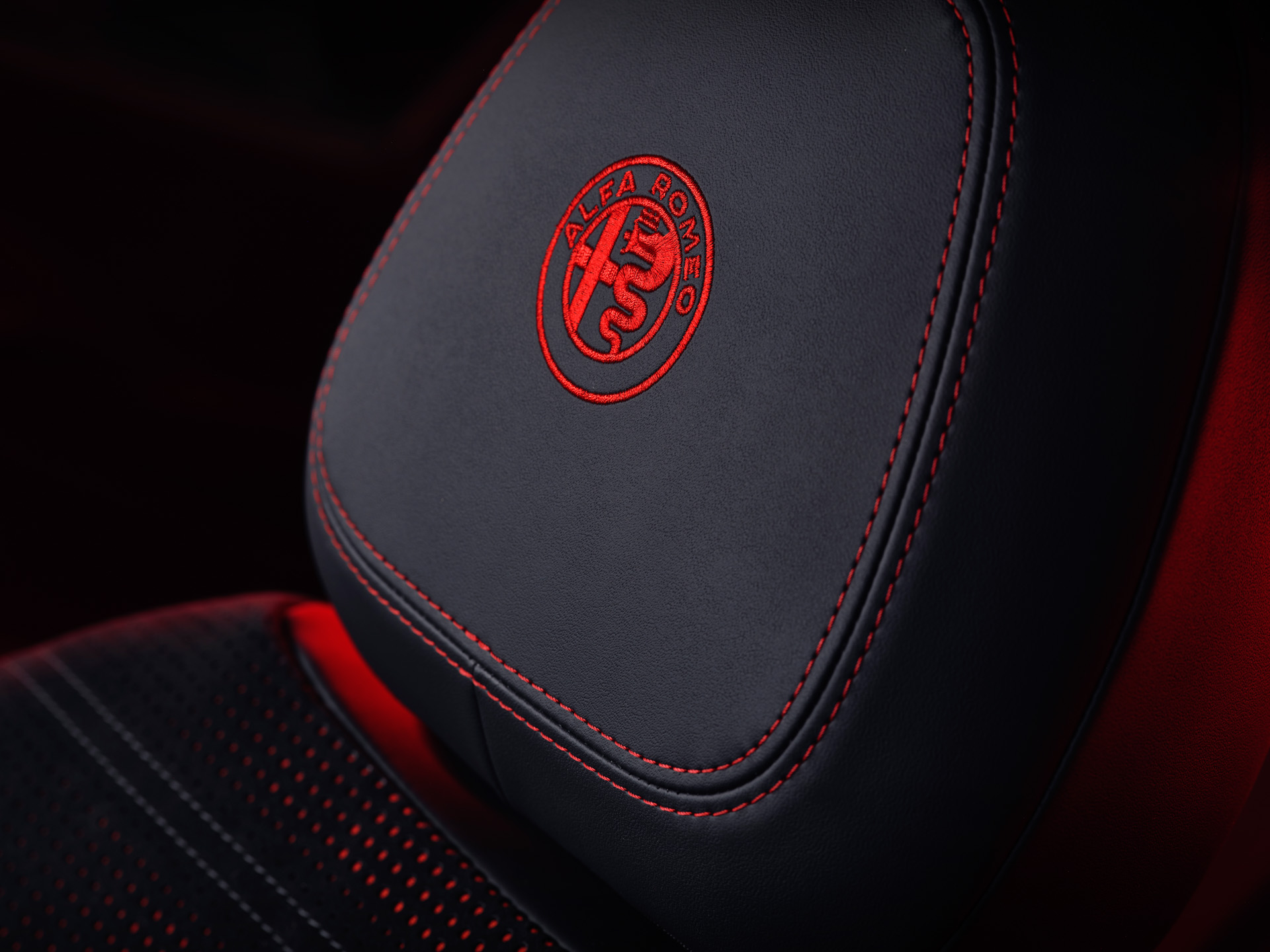 Alfa'dan "La Metamorfosi" hareketi: Yeni Alfa Romeo Tonale