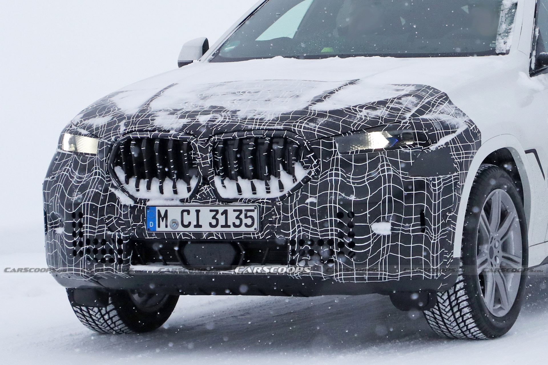 2023 BMW X6, makyaj operasyonuyla yeni teknolojilere kavuşuyor