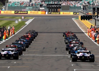 F1 takımları yılda 460 milyon $ harcadığı halde nasıl kar edebiliyor?