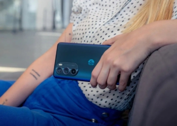 Snapdragon 8 Gen 1 ve 60MP Selfie Kameralı Motorola Edge 30 Pro Tanıtıldı!