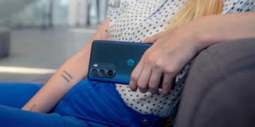 Snapdragon 8 Gen 1 ve 60MP Selfie Kameralı Motorola Edge 30 Pro Tanıtıldı!